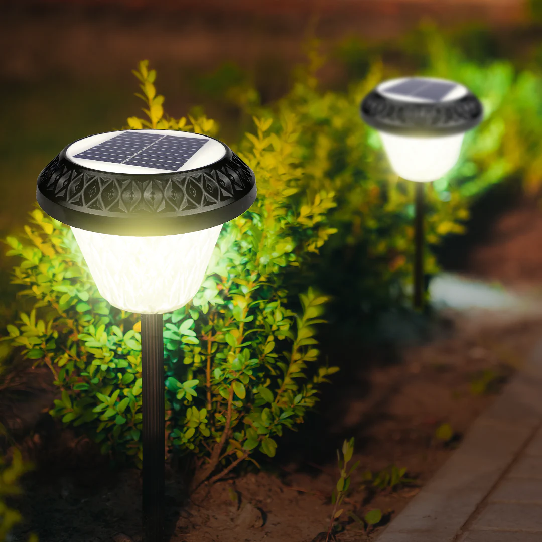 Solar-Range-Solar-Gate-Top-Light-_Round_-ATF-Application-Image-3_caa902a0-a4de-4a7f-9cb5-a34371659fa5.webp